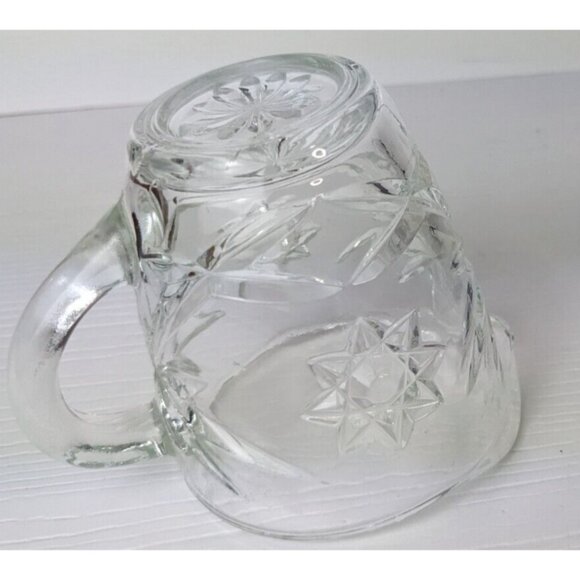 Vintage Pressed Glass Lidded Sugar and Creamer Set Star Pattern 3-1/2" - Picture 12 of 13